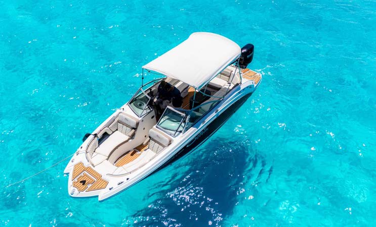 CHAPARRAL 27 FT yacht rental cancun